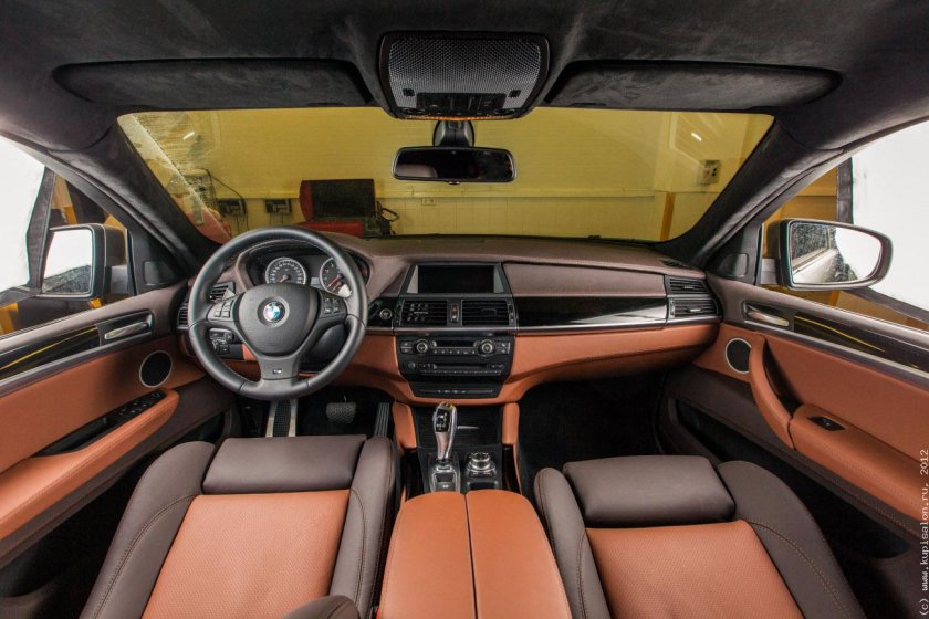 BMW x6 салон