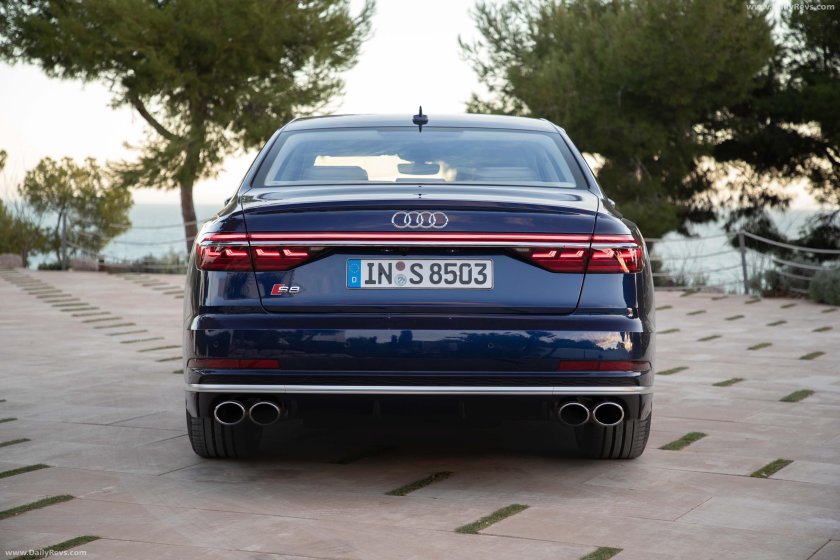 Audi s8 2021