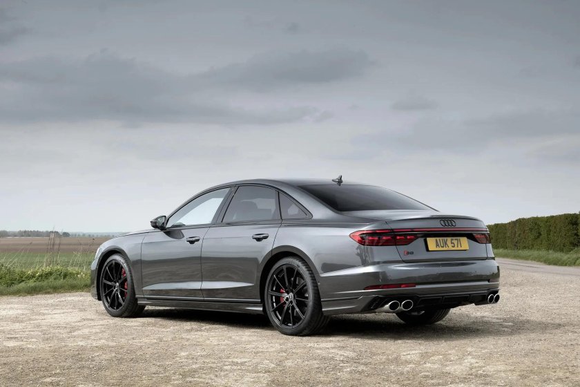 Audi s8 2022