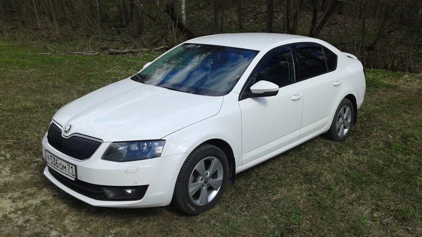 Шкода Октавия а7 белая