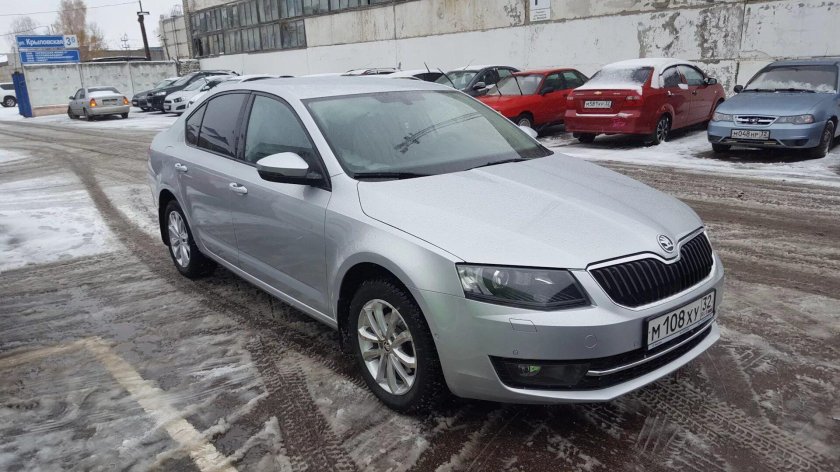 Skoda Octavia a7 серебристый металлик