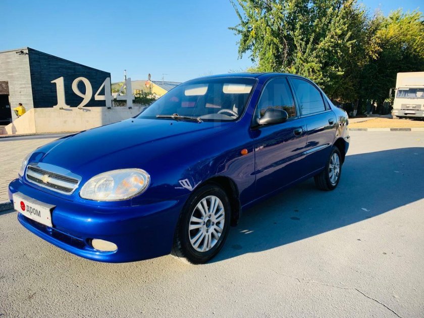 Шевроле Ланос 2008 года бордовый