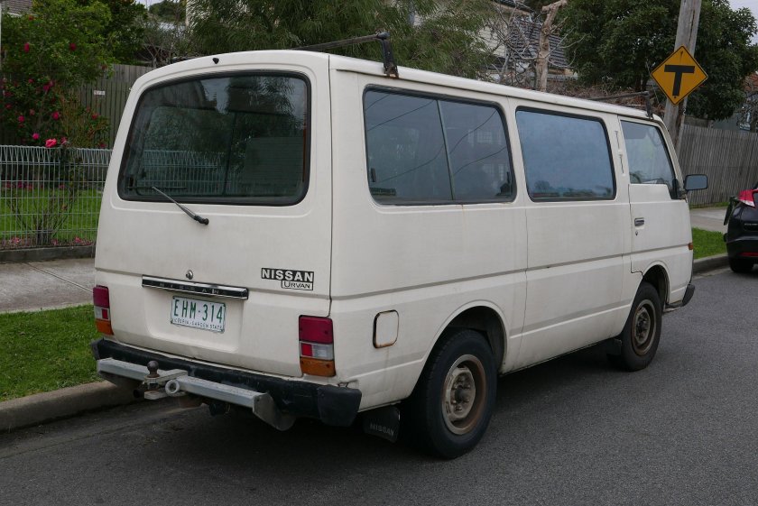 Nissan urvan e23