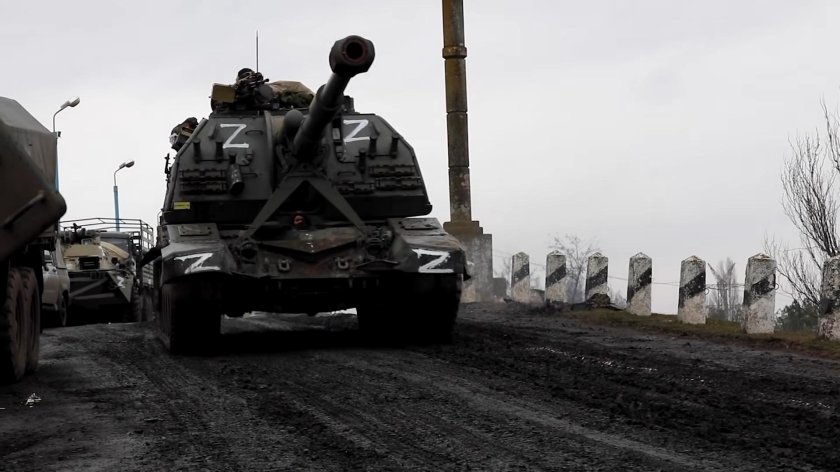 Колонна z военной техники