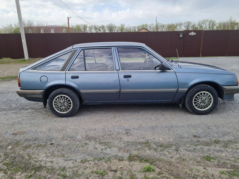 Опель аскона 1983