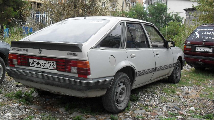 Опель Аскона 1986