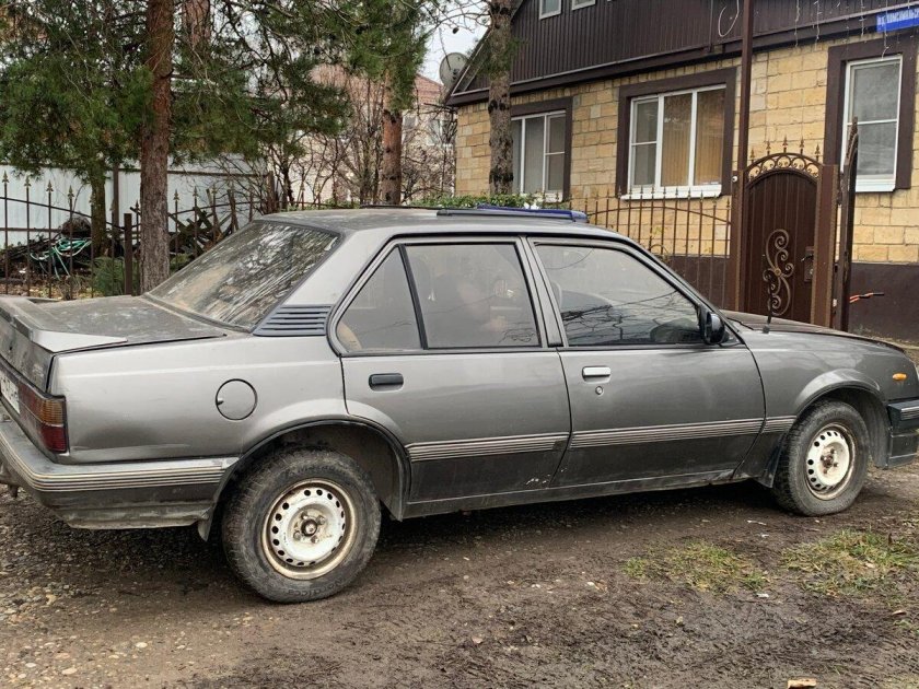 Опель аскона 1.6 1987 хэтчбек