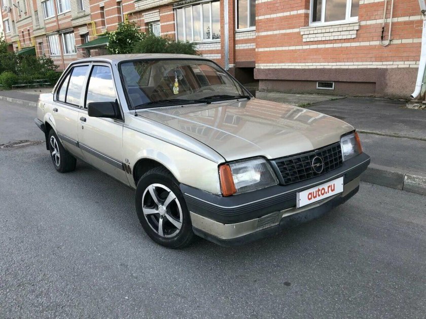 Opel Ascona 1.6 MT, 1987