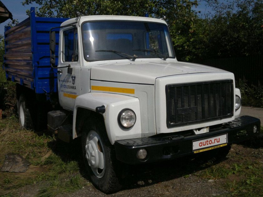 Грузовик ГАЗ 3309 самосвал