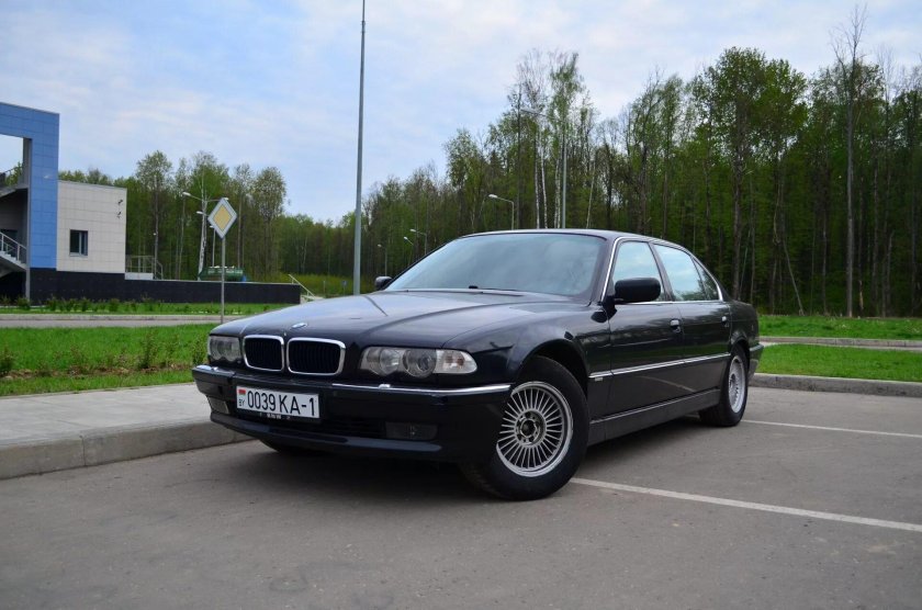 БМВ 7 1995