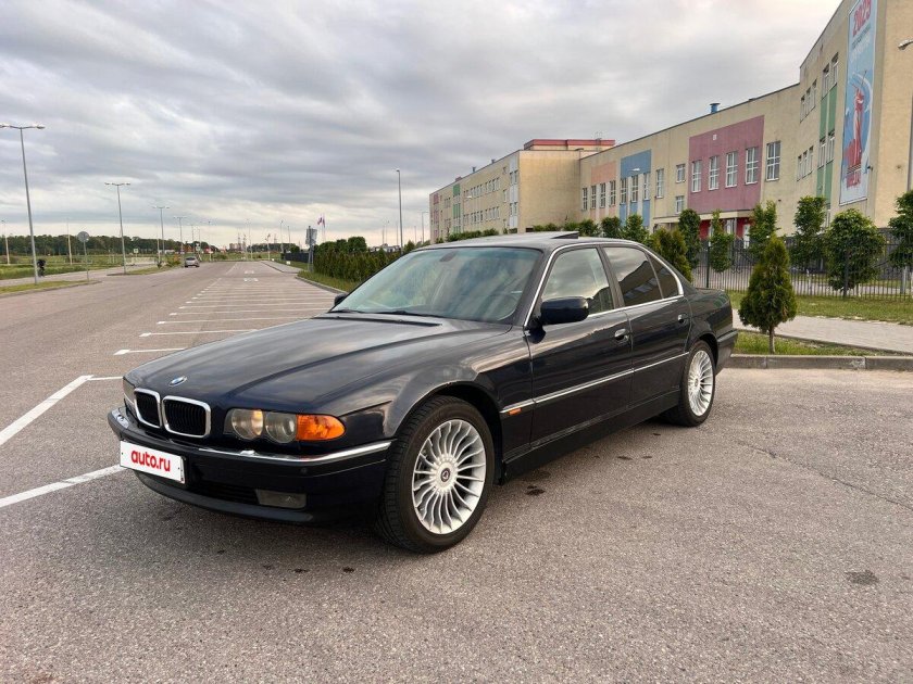 Бмв 7 серии 1999