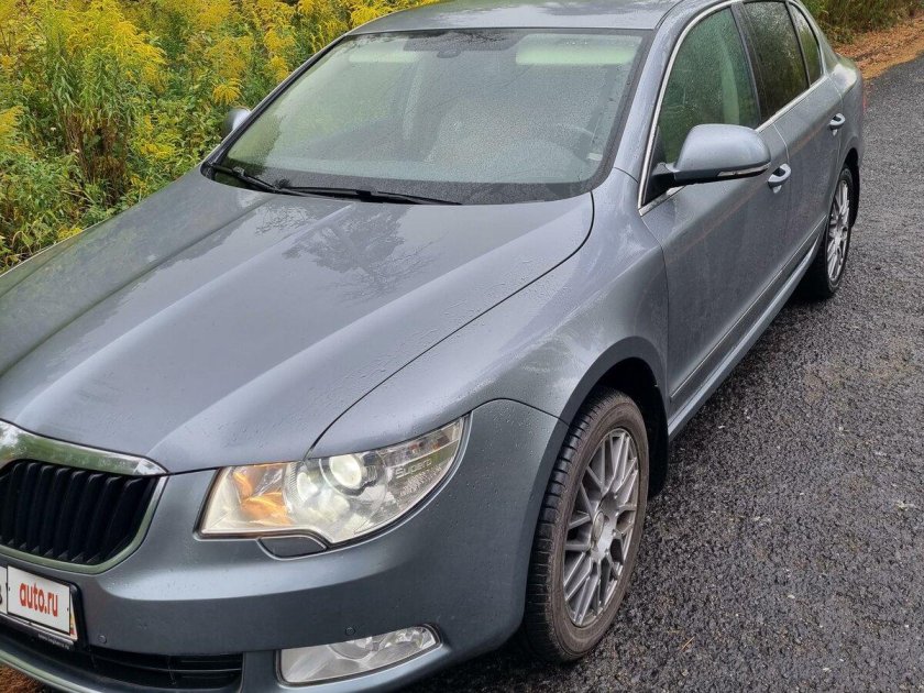 Шкода Суперб 2 серый диск