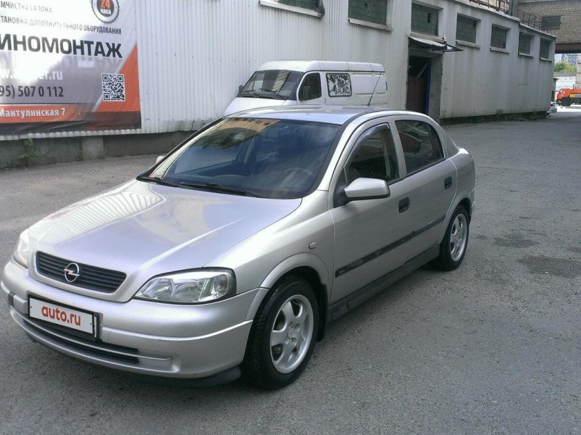 Opel Astra 2000