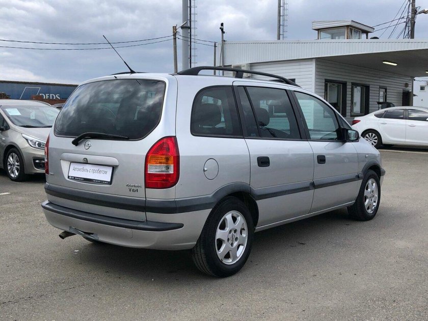 Opel zafira 2002