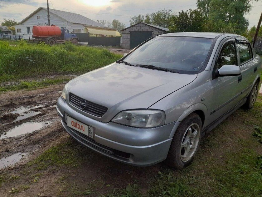 Опель Астра 2000г