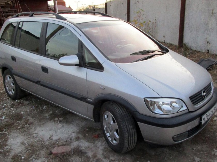 Opel Zafira 2000