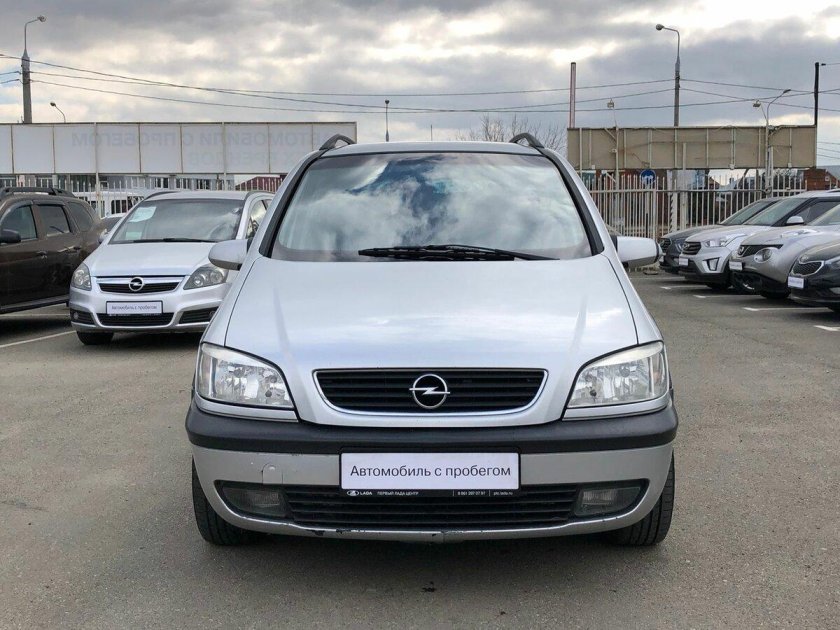 Opel zafira 2000
