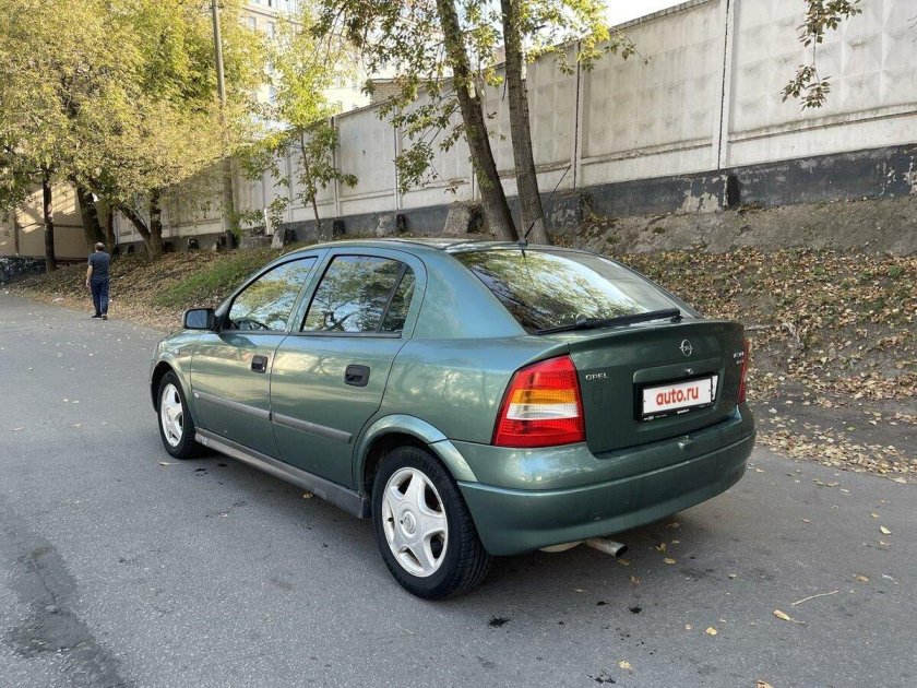 Opel Astra 2000 года