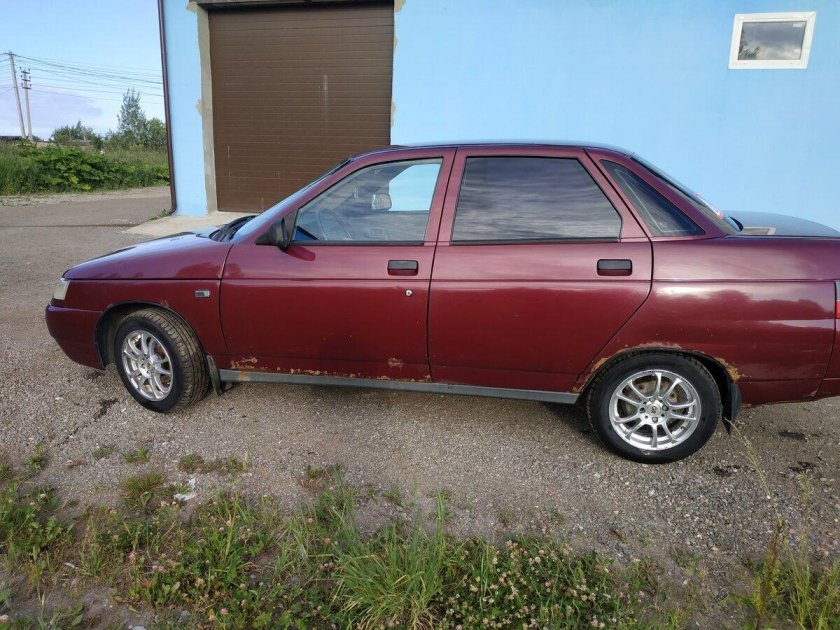ВАЗ 2110 красный металлик