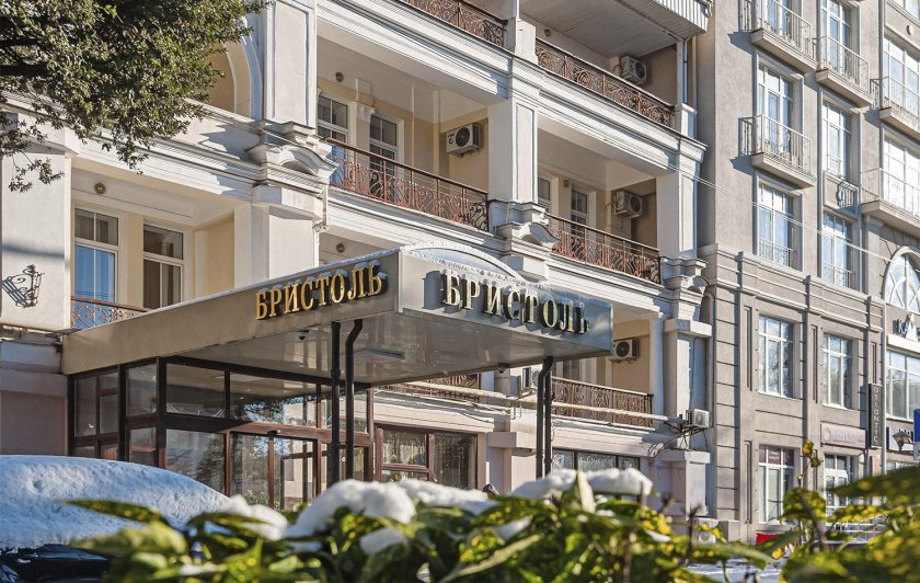 Бристоль ул. Рузвельта, 10-12, Ялта