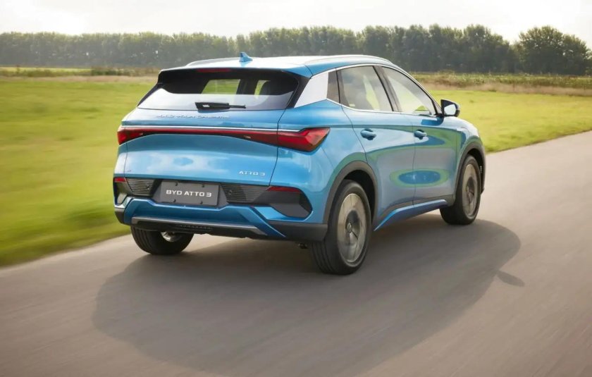 BYD электромобиль кроссовер