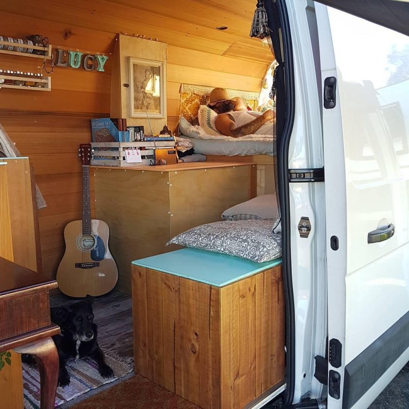 Автодом кемпер из микроавтобуса