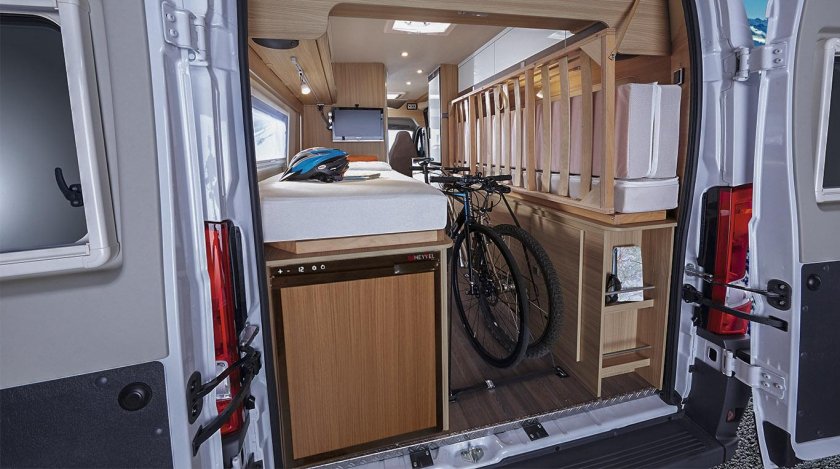 Автодом Bimobil St 702