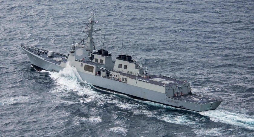 Король Седжон эсминец