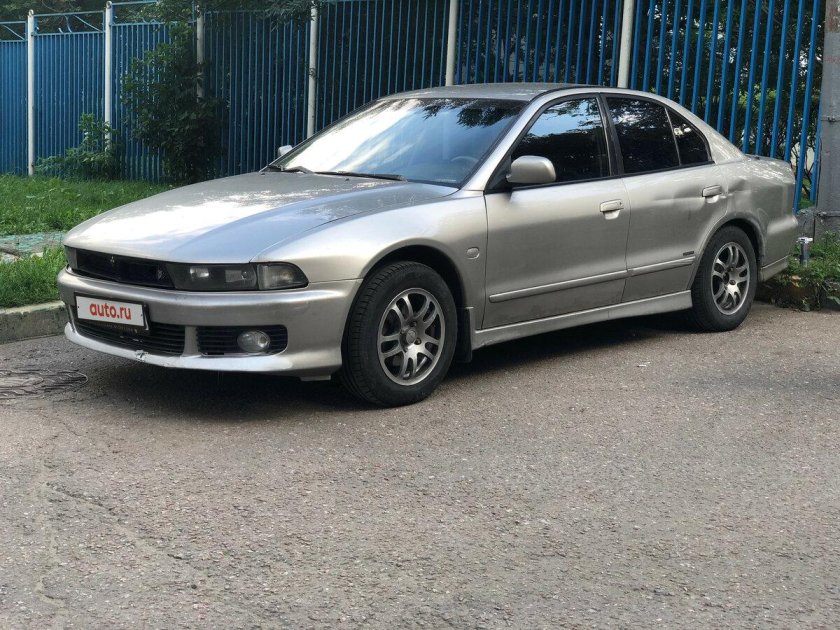 Mitsubishi Galant 2001