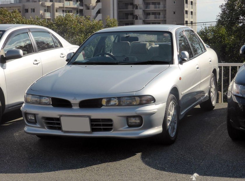 Mitsubishi Galant 7