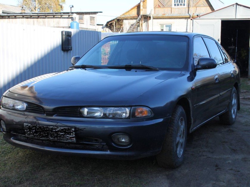 Mitsubishi Galant 7