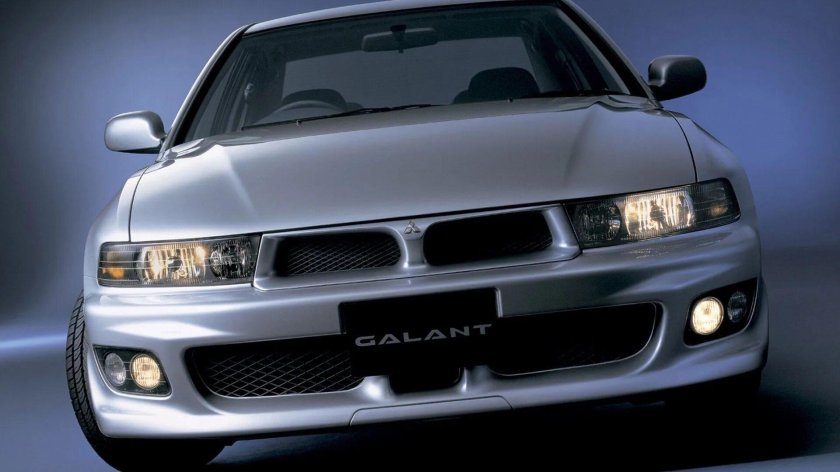 Mitsubishi Galant 8