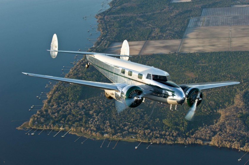 Lockheed 12a Electra