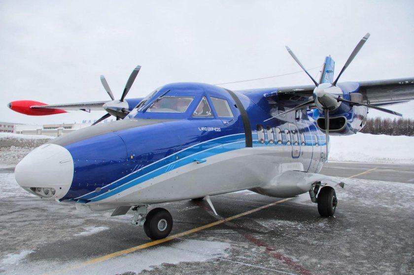 Двухмоторный самолет л-410