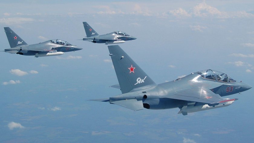 Истребитель як-130