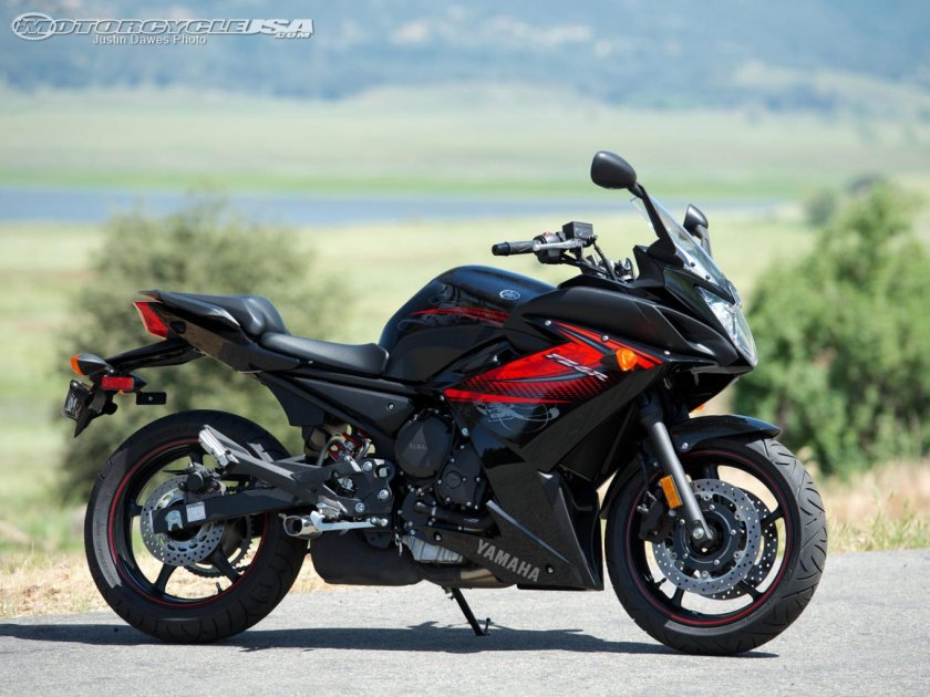 Yamaha fz6r 2009