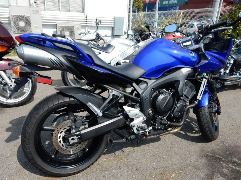 Yamaha fz6