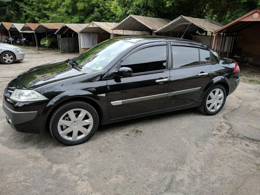 Рено Меган 2 седан черный