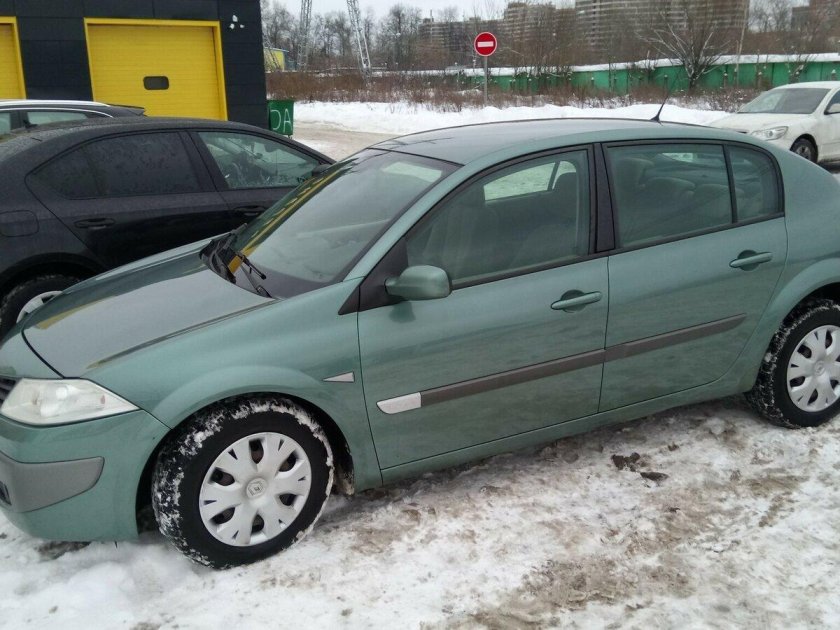 Рено Меган 2 зеленый