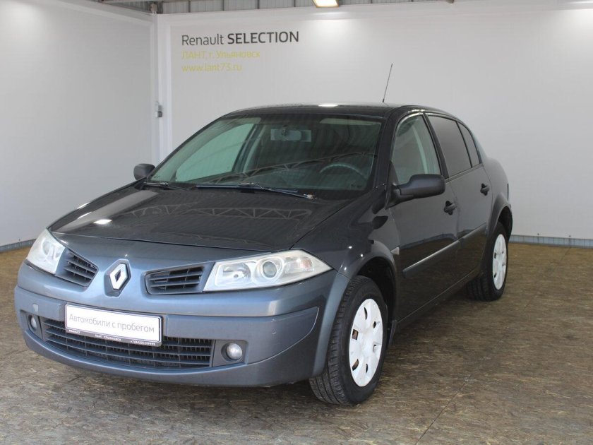 Рено Меган 2 седан 2008 спереди