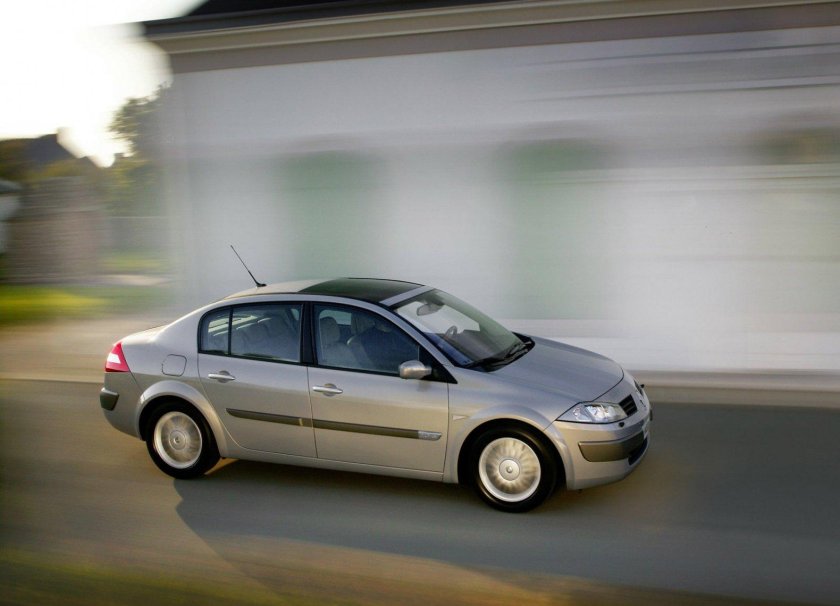 Renault Megane 2 седан