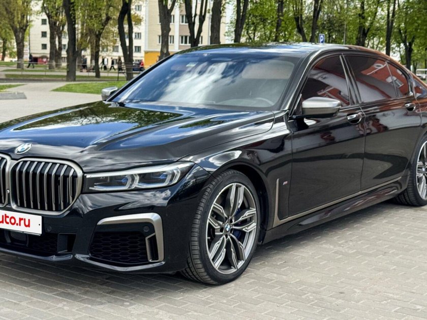 Бмв 7 серии 2021