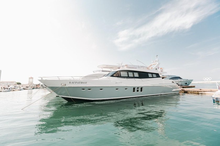 Яхта Багратион