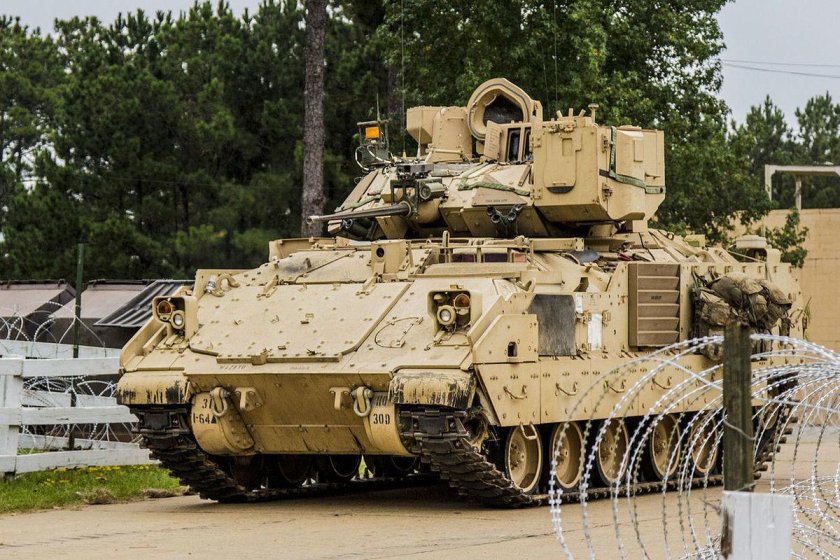 БМП м2а3 «Bradley