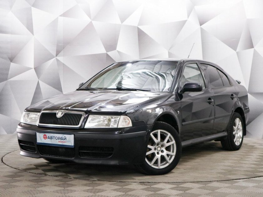Шкода Октавия 2008 1.6 механика лифтбек