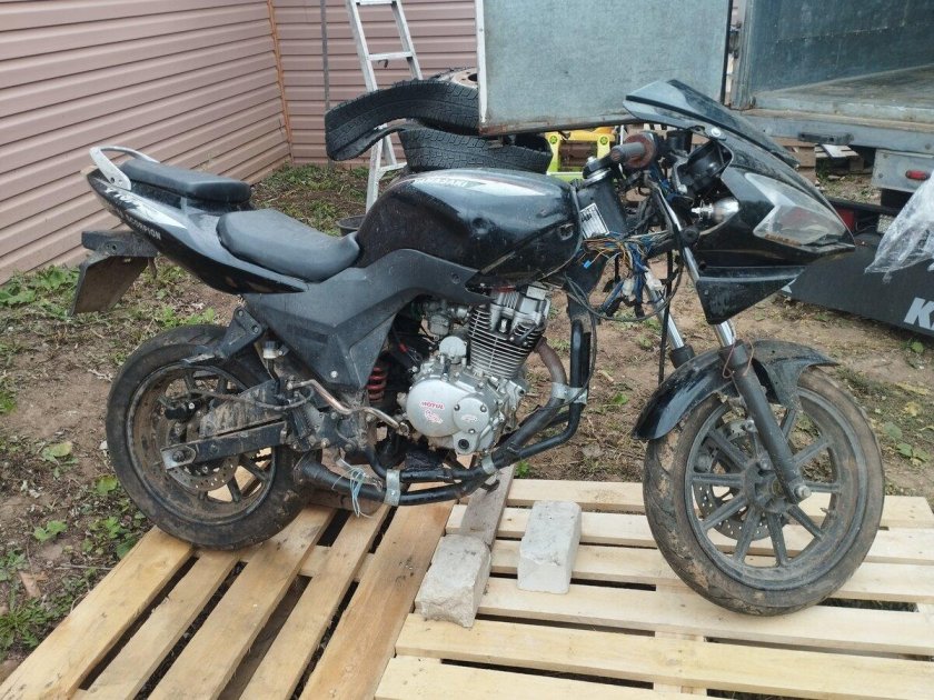 Мотоцикл балтмоторс стрит 200