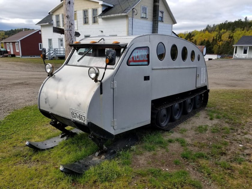 Вездеход Бомбардье гусеничный