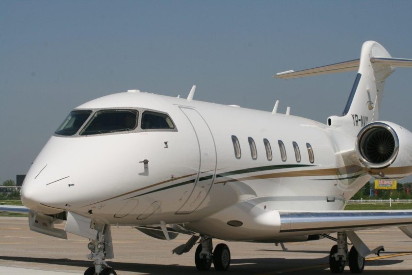 Challenger 300