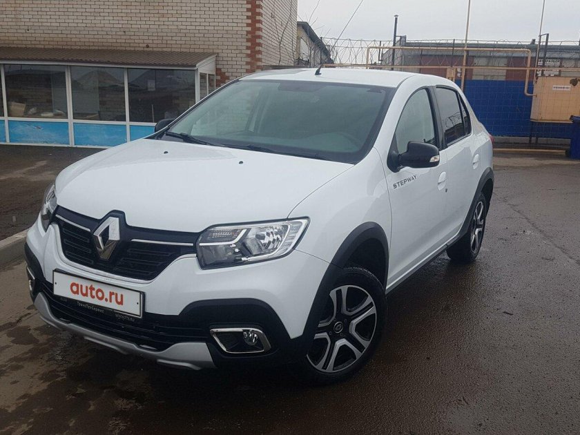 Рено Сандеро степвей 2022