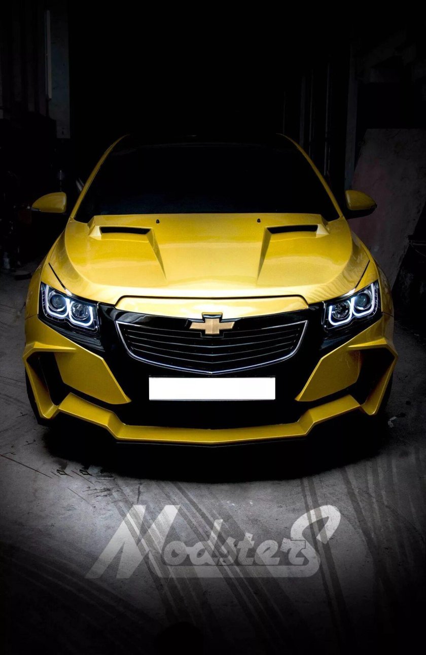 Шевроле Круз желтый